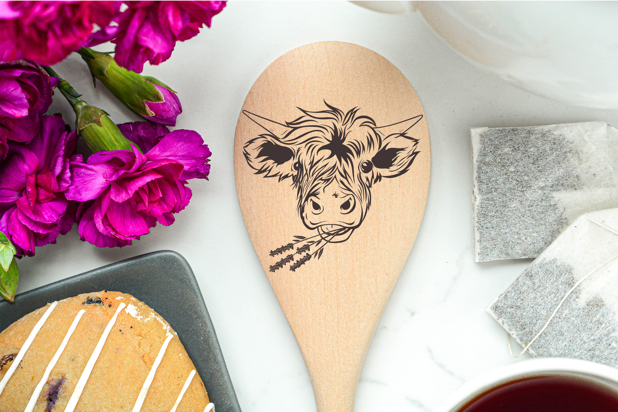 Highland Cow Eating Wheat Heilan Hairy Coo Scottish Shaggy Cow Farm Wooden Cooking Spoon Kitchen